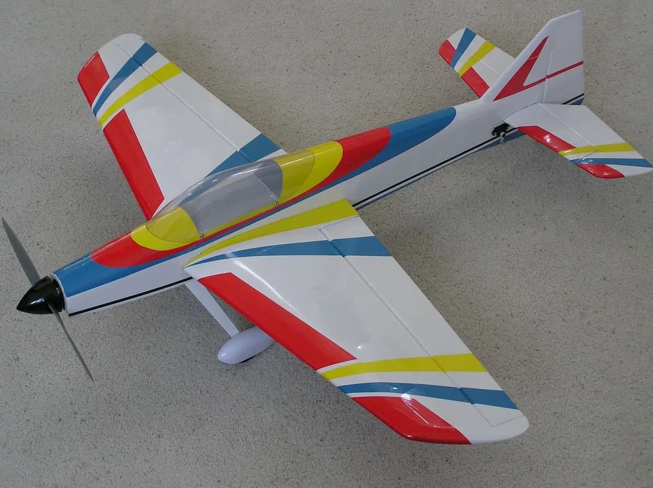 Avion a escala